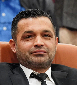 AYBAR KARA KİMDİR?