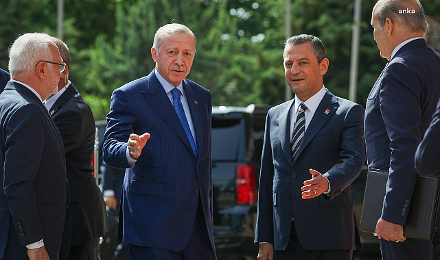 Erdoğan - Özel görüşmesinden ilk görüntüler