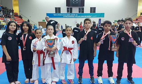 Sporcularımız Madalyalarla Döndü