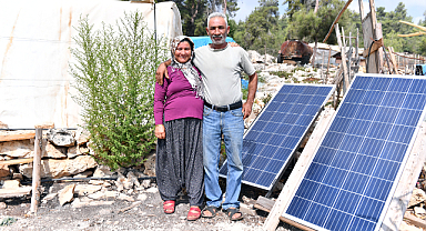 Çiftçinin Çadırı Artık Güneş Panelli