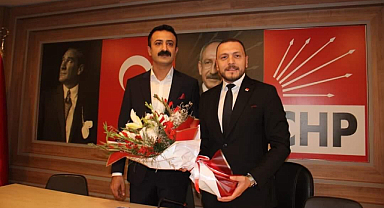 Mert Polat, CHP Kartal İlçe Başkanlığı Görevini Devraldı.