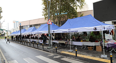 Kartal Hasan Ali Yücel Kültür Merkezi Önünde Kadın Emeği Pazarı Açıldı