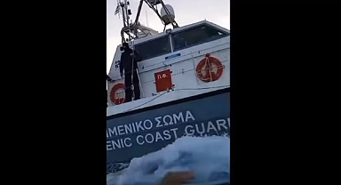 Yunan Sahil Güvenliği, Göçmenleri Ege'de Geri İtmekle Suçlanıyor (Video)