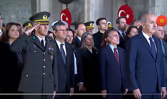 Devlet erkanı Anıtkabir’deydi