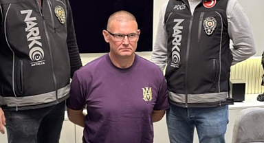 Kafes-21 Operasyonu'nda 2'si Kırmızı Bültenle Aranan 3 Suç Örgütü Elebaşı Yakalandı