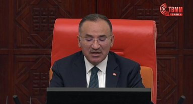 EMEKLİLERE 3 BİN TL'LİK BAYRAM İKRAMİYESİ, 8. YARGI PAKETİ KABUL EDİLDİ