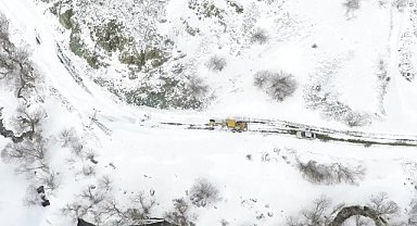 ERZURUM'DA 196 YERLEŞİM ALANININ YOLU KARDAN KAPANDI