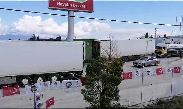 LEZİTA İŞÇİLERİ 10 GÜNDÜR GREVDE... "BÖLGEDE İŞSİZ VARKEN HİNDİSTAN'DAN İŞÇİ GETİRDİLER"