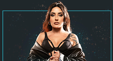 Melek Mosso yeni teklisinde hayranlarına sürpriz yaptı