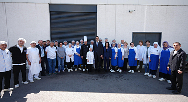 Başkan Gökhan Yüksel Belediye Personeli ile Bayramlaştı