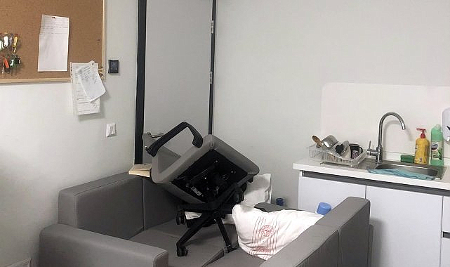 Birlik Sağlık Sen'den, "İzmir'de Sağlık Çalışanlarının Pompalı Tüfekle Rehin Alındığı" İddiası...