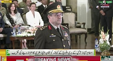 Kara Kuvvetleri Komutanı Bayraktaroğlu, Pakistan'a Resmi Ziyarette Bulundu