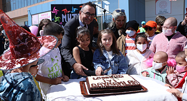 Lösemili Çocuklar Ve Aileleri Bayram Coşkusunu Erken Yaşadı
