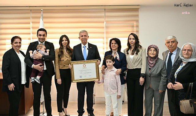 Mansur Yavaş Mazbatasını Aldı: