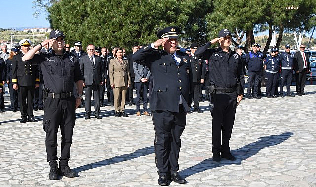 Polis Haftası Dolayısıyla Foça'da Tören Düzenlendi