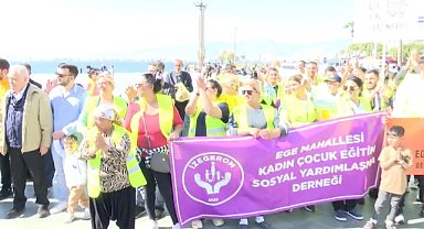 Tugay, 8 Nisan Dünya Romanlar Günü Etkinliğine Katıldı