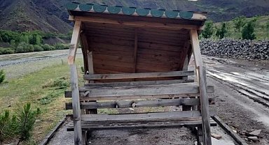 Elazığ'da YRP'ye geçen Palu Belediyesi, 'Örf ve adetlere uygun kullanılmadığı' gerekçesiyle mesire alanındaki kamelyaları kaldırdı