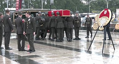 Eski Anayasa Mahkemesi üyesi Enis Tunga, son yolculuğuna uğurlandı