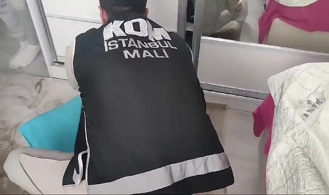 İSTANBUL'DA BENZİN İSTASYONU ÇALIŞANLARINDAN 90 MİLYON LİRALIK SLİP VURGUNU