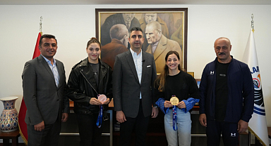 Kartal’ın Gururu Şampiyon Boksörden Başkan Gökhan Yüksel’e Ziyaret 