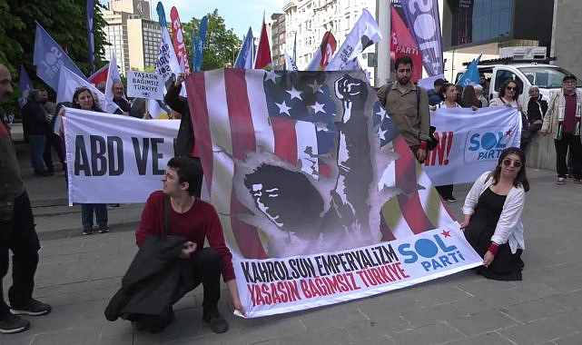 Sol Parti'den İstanbul'da "Bağımsızlık" Yürüyüşü