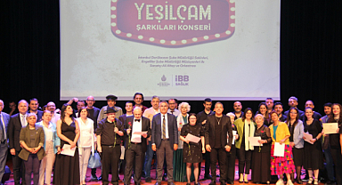 Yeşilçam Şarkıları konserinde nostalji rüzgarı esti 