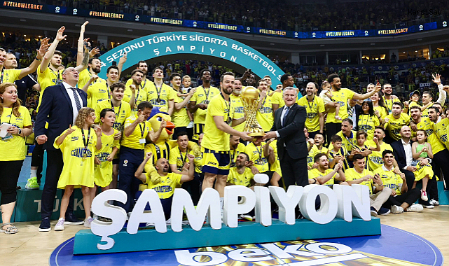 2023-24 Türkiye Sigorta Basketbol Süper Ligi Şampiyonu Fenerbahçe Beko