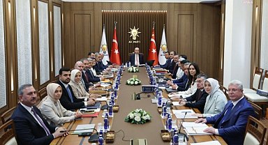 AK Parti'de 7 il başkanlığında değişim