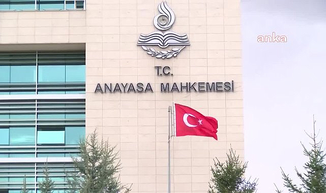 Anayasa Mahkemesi, KHK ile Cumhurbaşkanı'nın rektör atamasını Anayasa'ya aykırı buldu