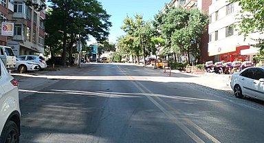 Ankara'da bayram tatili sakinliği... Şehrin tadını turistler çıkarıyor