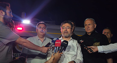 Bakan Yumaklı: "Çeşme ve Torbalı'daki yangınlar kontrol altına alındı"