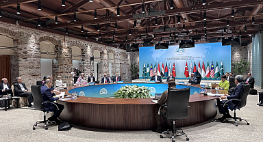 D-8 Ortak Bildirisi: ABD'yi Filistin'in BM'ye tam üyeliği konusundaki vetosunu kaldırmaya çağırıyoruz