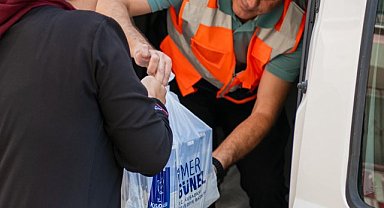Kuşadası Belediyesi çocuklara 15 ayda 143 bin 100 litre süt desteği verdi