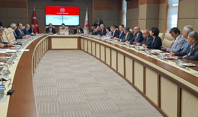 Sağlık Bakanlığı, TBMM İnsan Haklarını İnceleme Komisyonu'na sunum yaptı