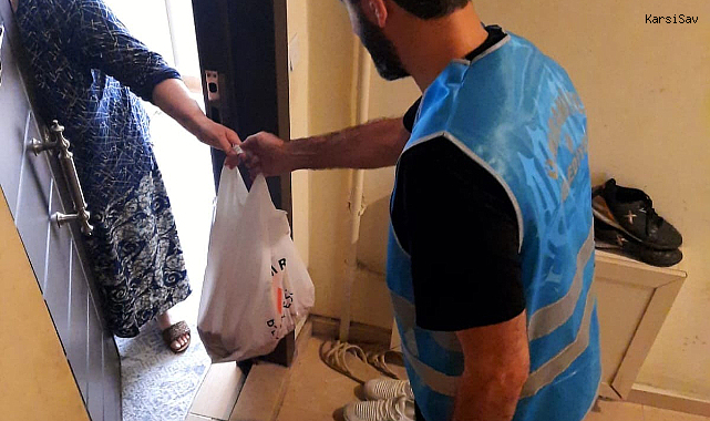 Ümraniye Belediyesi, 2 bin 500 ihtiyaç sahibi aileye 15 ton kurban eti dağıttı