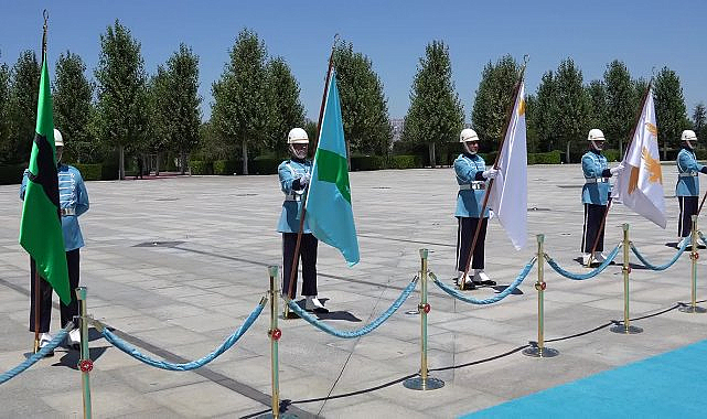Erdoğan, Endonezyalı mevkidaşı Prabowo Subianto ile bir araya geldi