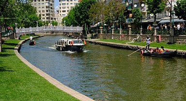 Eskişehir Büyükşehir Belediyesi'nden 15 Temmuz düzenlemesi