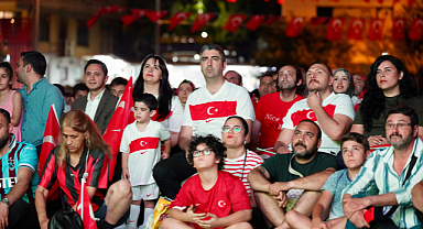 İstanbul'da milli maç coşkusu 