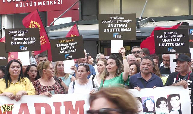 Madımak Oteli'nde yaşamını yitirenler İzmir'de anıldı