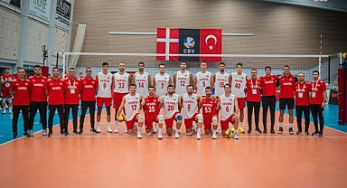 A Milli Erkek Voleybol Takımı, Macaristan'ı 3-0 mağlup etti