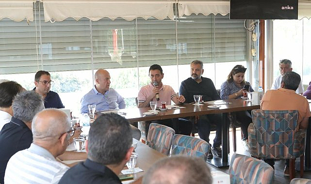 Bayraklı Belediye Başkanı Önal: "Evi yanan komşularımızın evleri için elimizden geleni yapacağız"