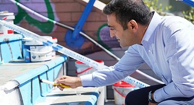 Beyoğlu Belediyesi, Cihangir'de Merdivenlere"Hanzala" karakterini resmetti 