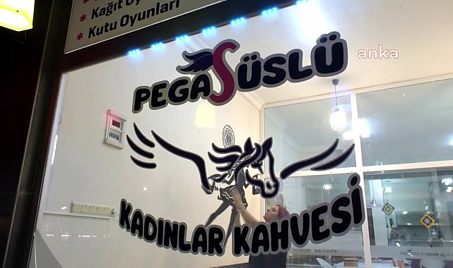 Burhaniye'de kadınlar kahvehanesinde 'Su Kabağı İşleme Atölyesi' düzenlendi