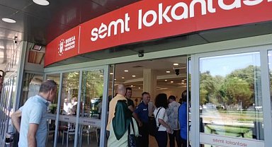 Bursa'da Semt Lokantası'na gelen emekliler: "Başka yerde çorba 60, burada 5'i bir arada 60 lira. Lokantaya giriyorsun, 400-500 lira" 