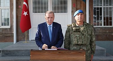 Cumhurbaşkanı Erdoğan, Ahlat Komando Taburu Komutanlığı açılışına katıldı 