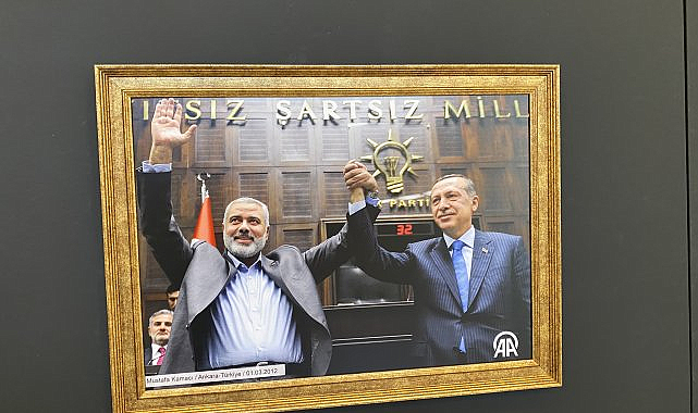 Filistin Devlet Başkanı Abbas, Cumhurbaşkanı Erdoğan ve TBMM Başkanı Kurtulmuş fotoğraf sergisini gezdi