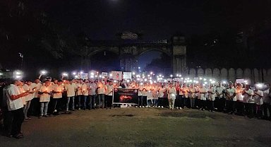 Hindistan'da kadın stajyer doktorun tecavüz edilerek öldürülmesi sonrası protestolar büyüyor