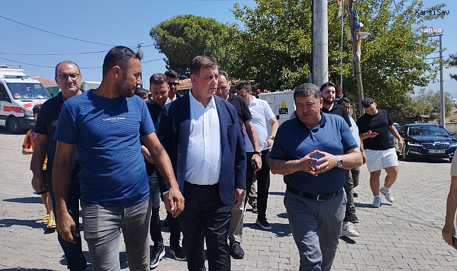 İzmir Büyükşehir, yangından etkilenen köylere çiftçilere yem desteği veriyor