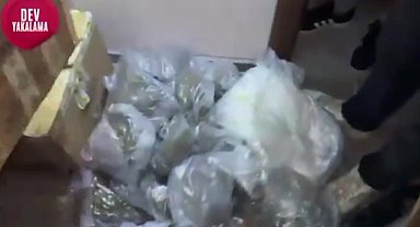 İzmir'de 124 kg esrar, 350 bin adet sentetik ecza ele geçirildi