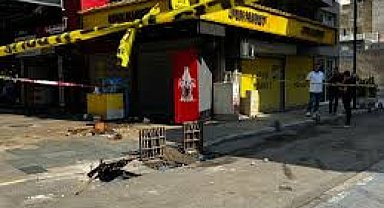 İzmir'de 2 kişinin hayatını kaybettiği olayda 13'ü tutuklu 42 kişi hakkında 3 yıldan 22 yıl 6 aya kadar hapis cezası istendi